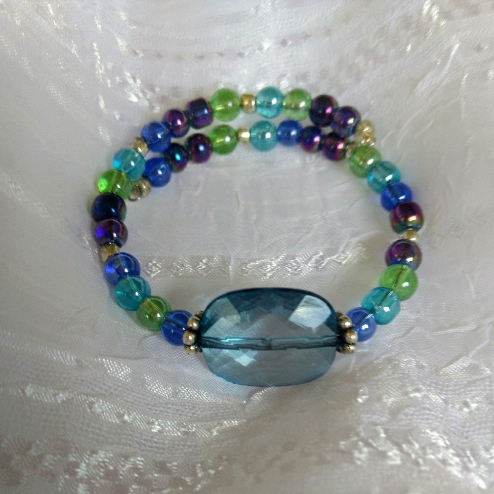 Handmade Memory Wire bracelet - Picture 3 of 4